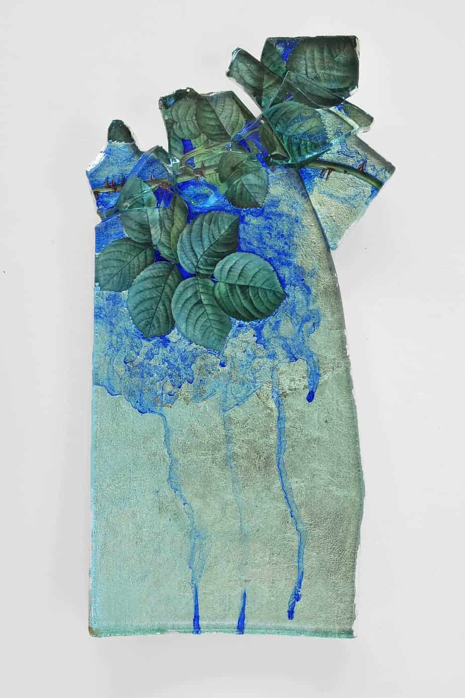 Fusted/Cast Float Glass verre eglomise.  Suitable as a wall installation or as an asymmetrical tray.